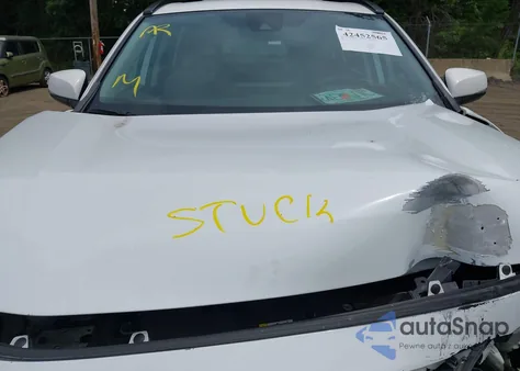 2021 Toyota Rav4 Xle z USA, uszkodzony, nr VIN 2T3P1RFV1MW185910